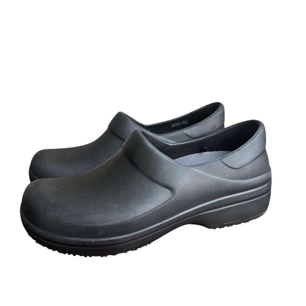 Crocs Women's Neria Pro II Clogs, Slip Resistant Work Shoes